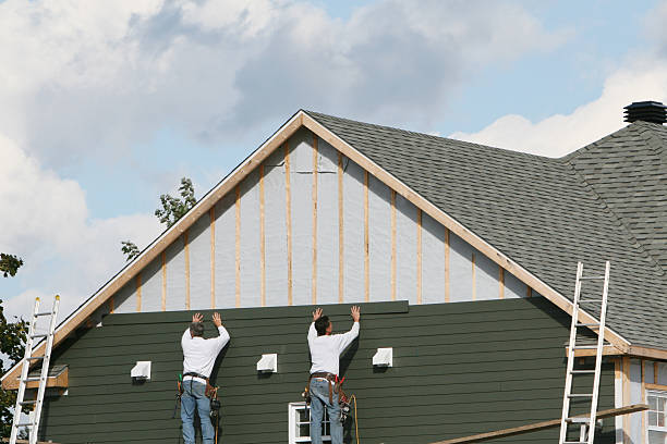 Professional Vinyl Siding technician working in New Wilmington, PA